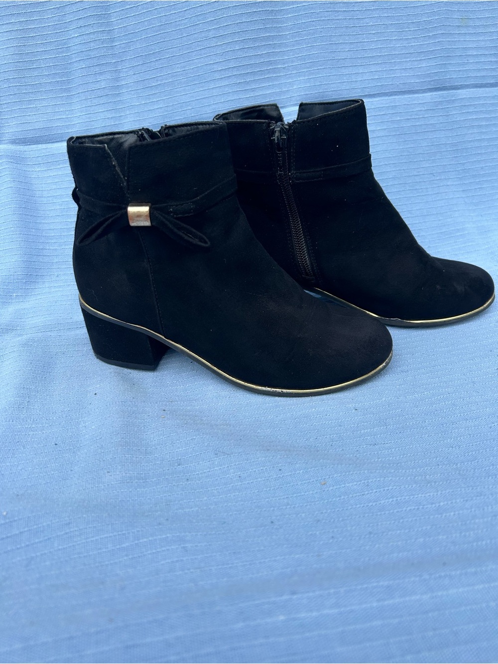 Place Girls' Black Ankle Boots with Side Bow